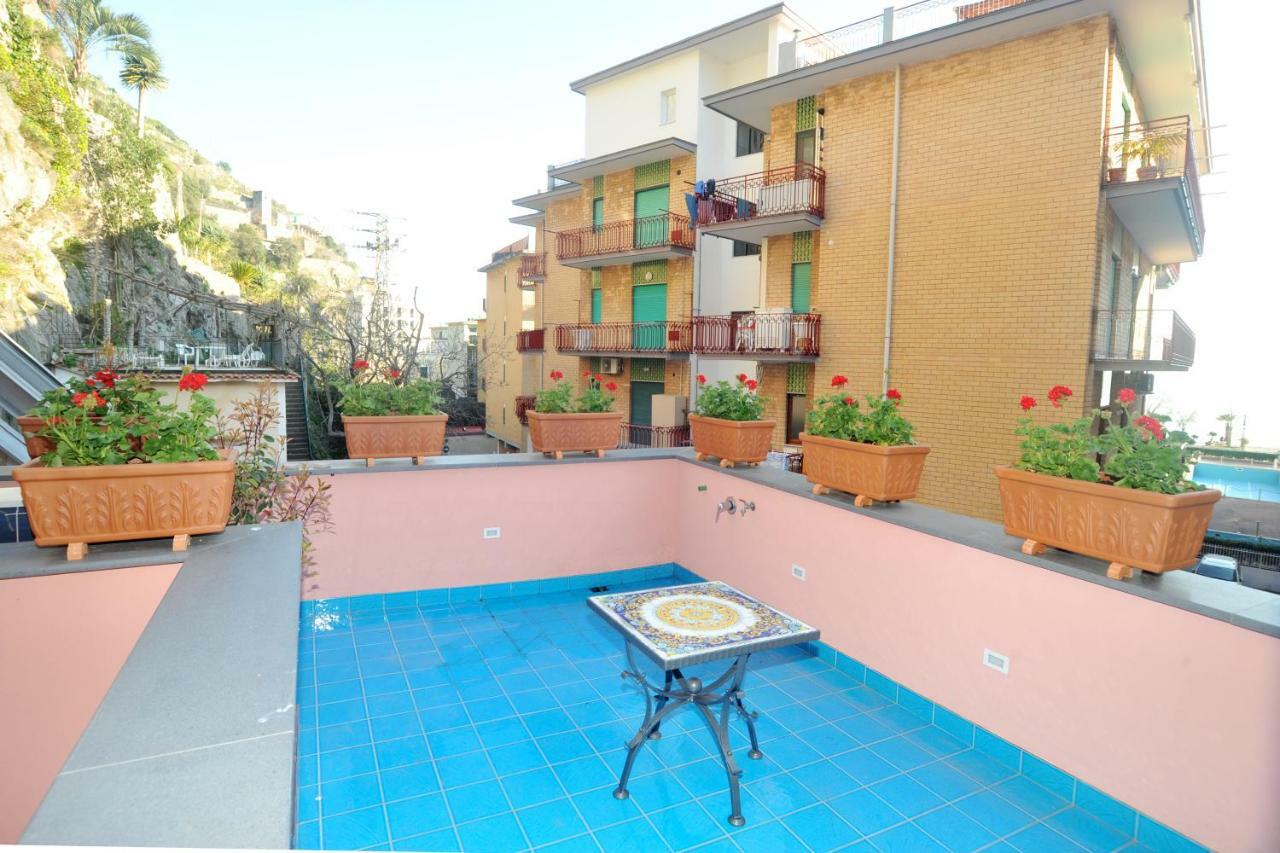 מאיורי Dipino Accommodation מראה חיצוני תמונה